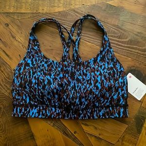 NWT LULULEMON Energy Bra size 4